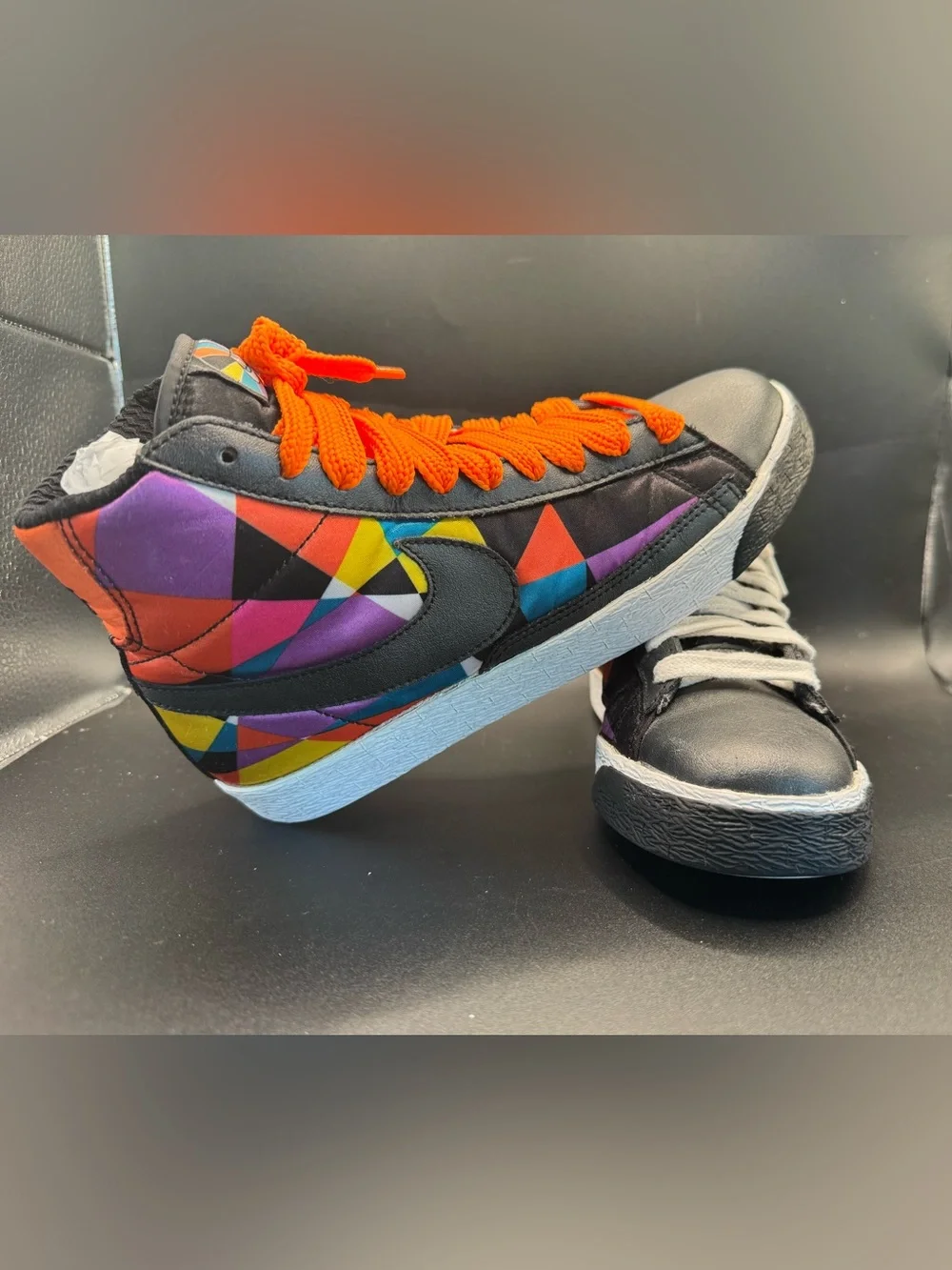 Nike Blazer Mid ‘77 Geometric Multi-Color High Top Sneakers Men’s 7.5 Women’s 9